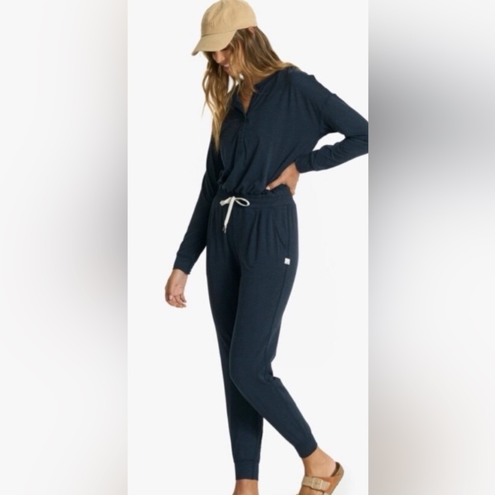 Vuori Lux Henley Jumpsuit-EUC! - Picture 11 of 11